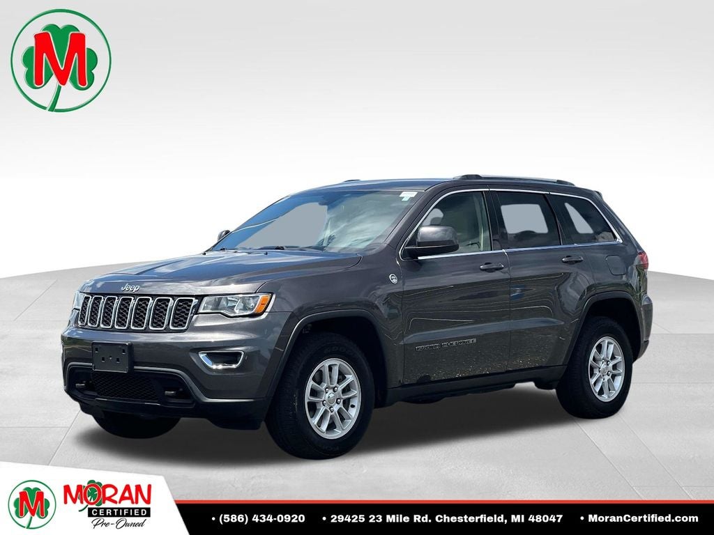 2020 Jeep Grand Cherokee Laredo E in Crystal Metallic — front three-quarter view