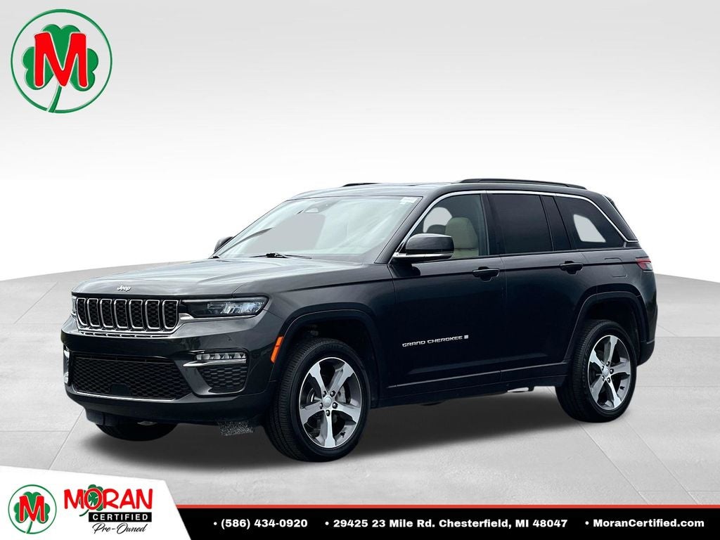 2024 Jeep Grand Cherokee Limited in Pearlcoat — front three-quarter view