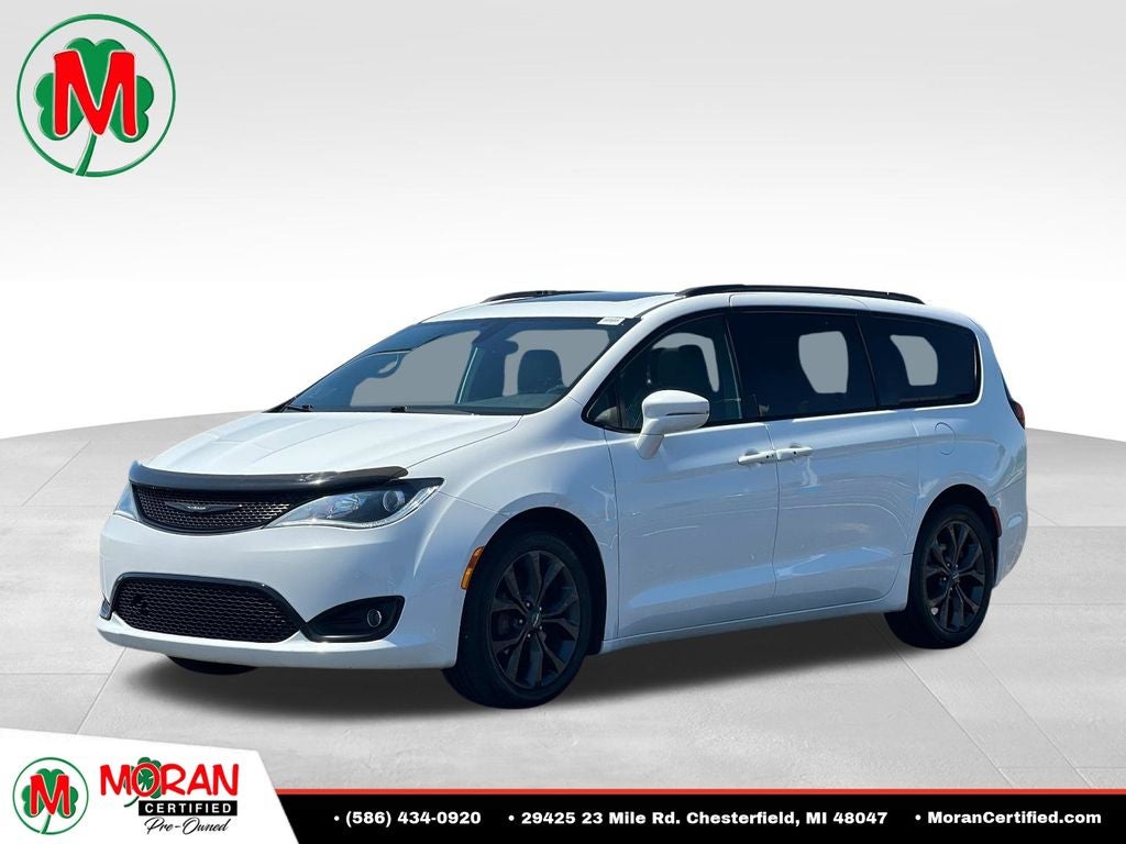 2019 Chrysler Pacifica Limited in Bright White Clearcoat — front three-quarter view